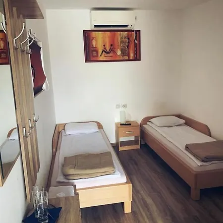 Casa Uno Πανσιόν