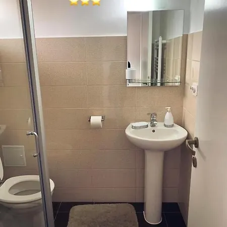 Casa Uno Πανσιόν
